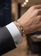 Solitaire Radiance Cuff - Zarkaar