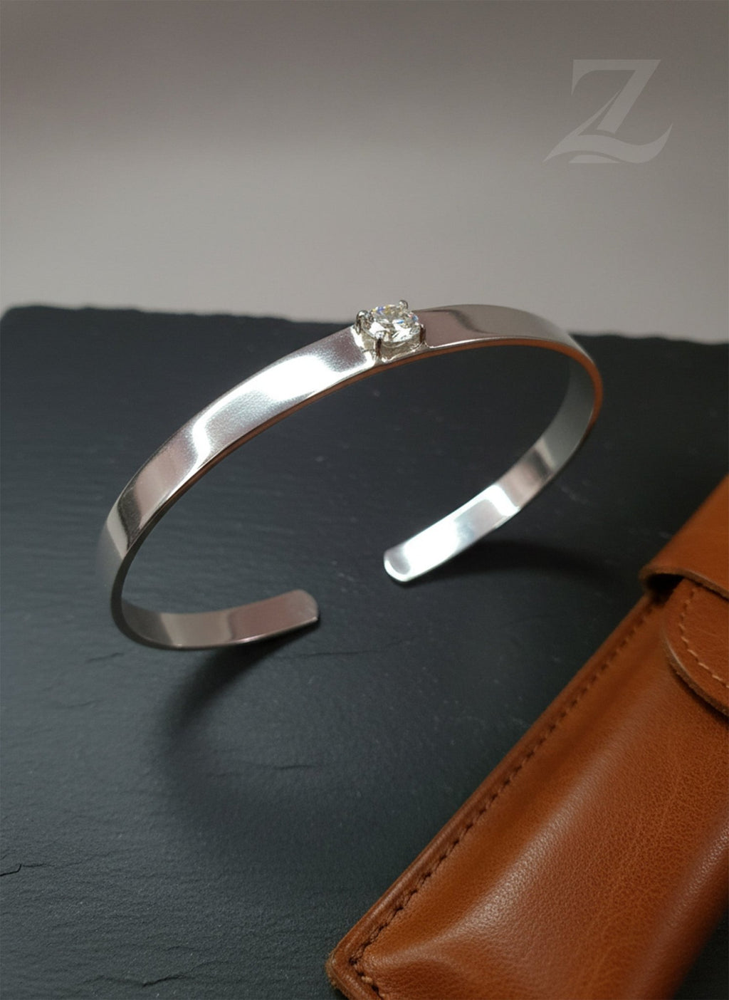 Solitaire Radiance Cuff - Zarkaar